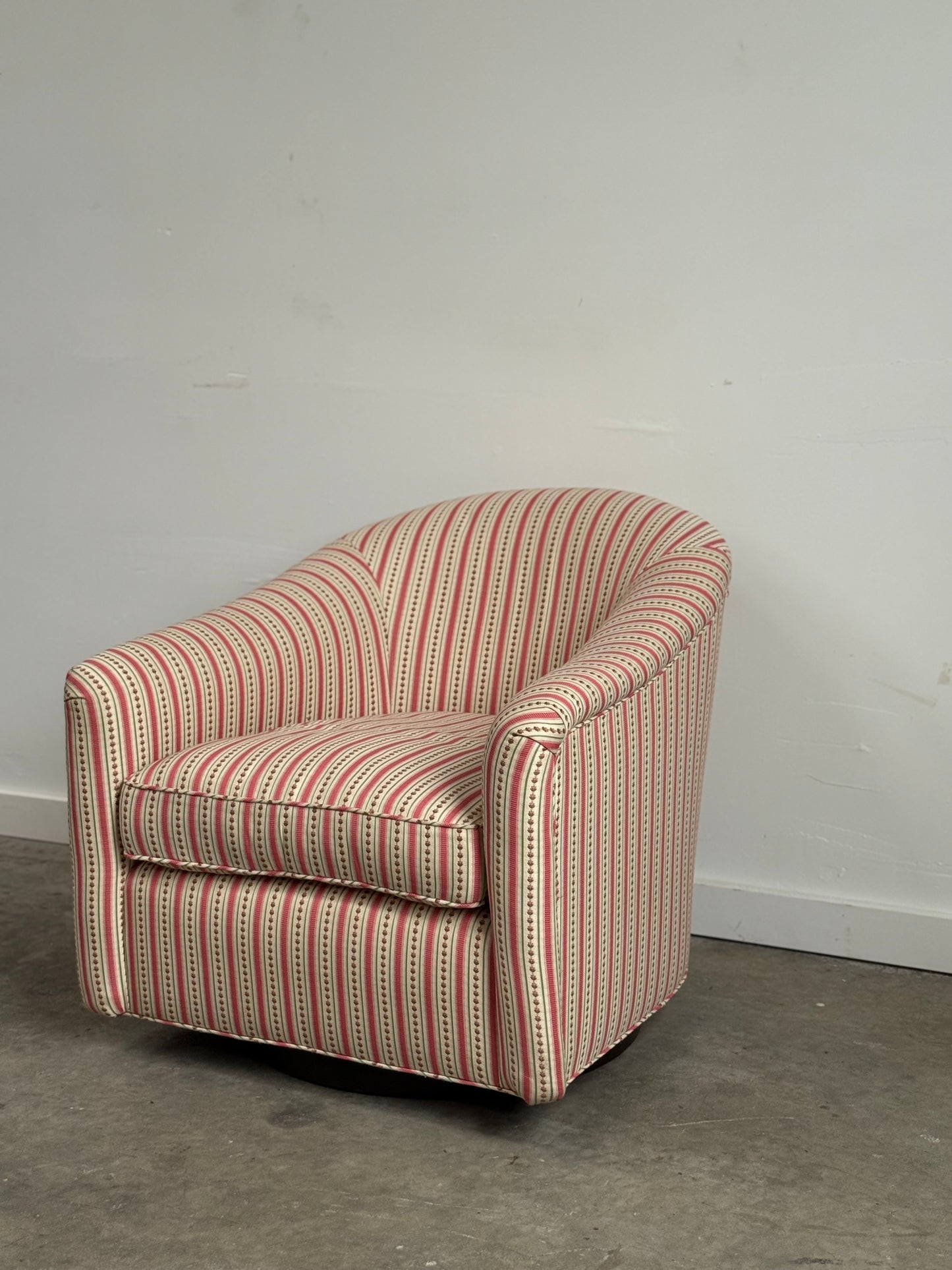 Custom Swivel Club Chair
