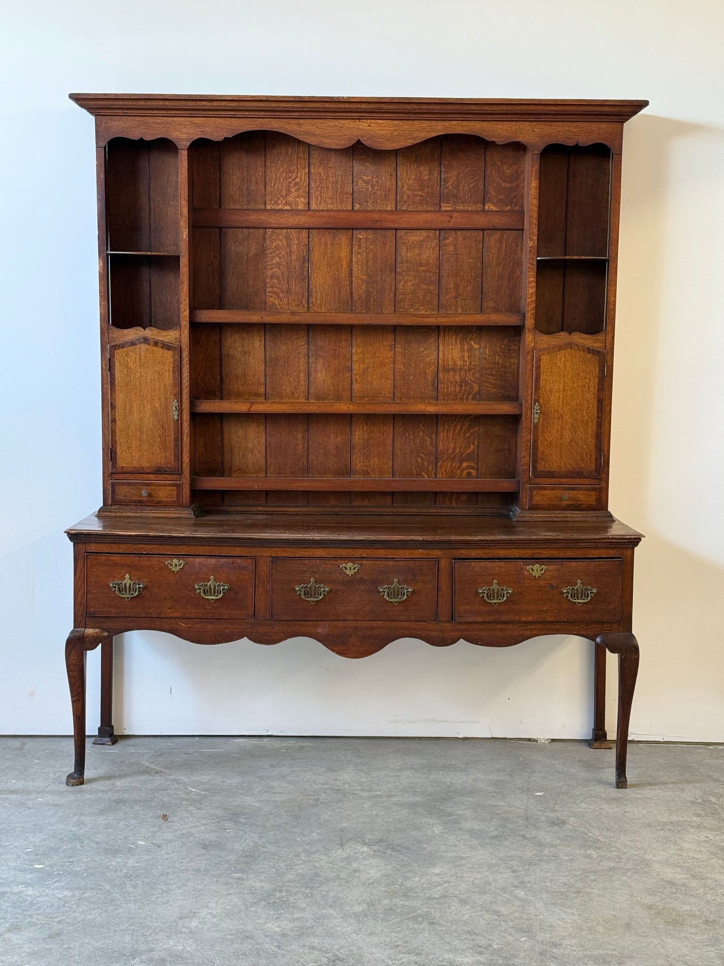 Antique Welsh Oak Cupboard 19th c.