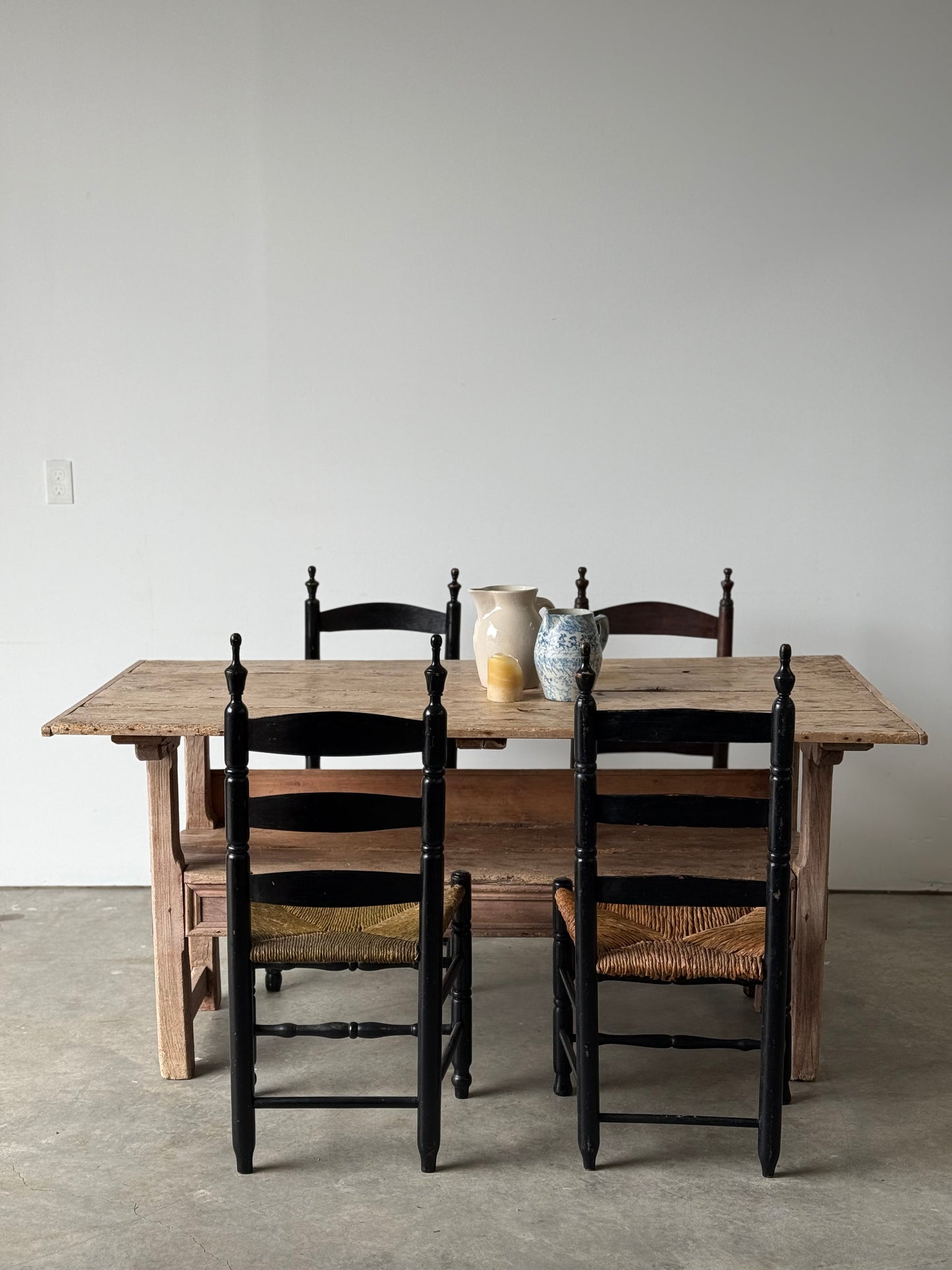 Irish Settle Table