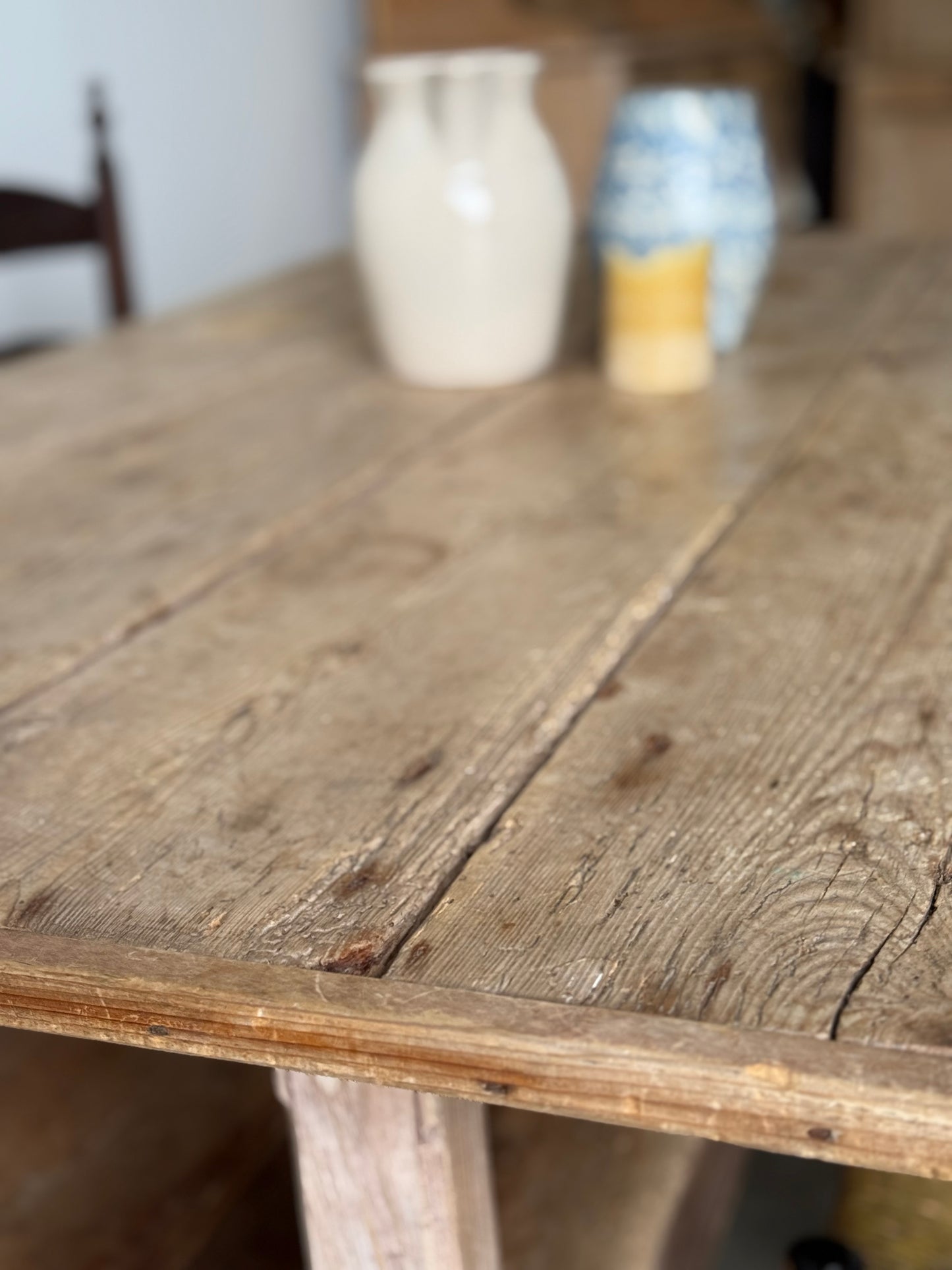 Irish Settle Table