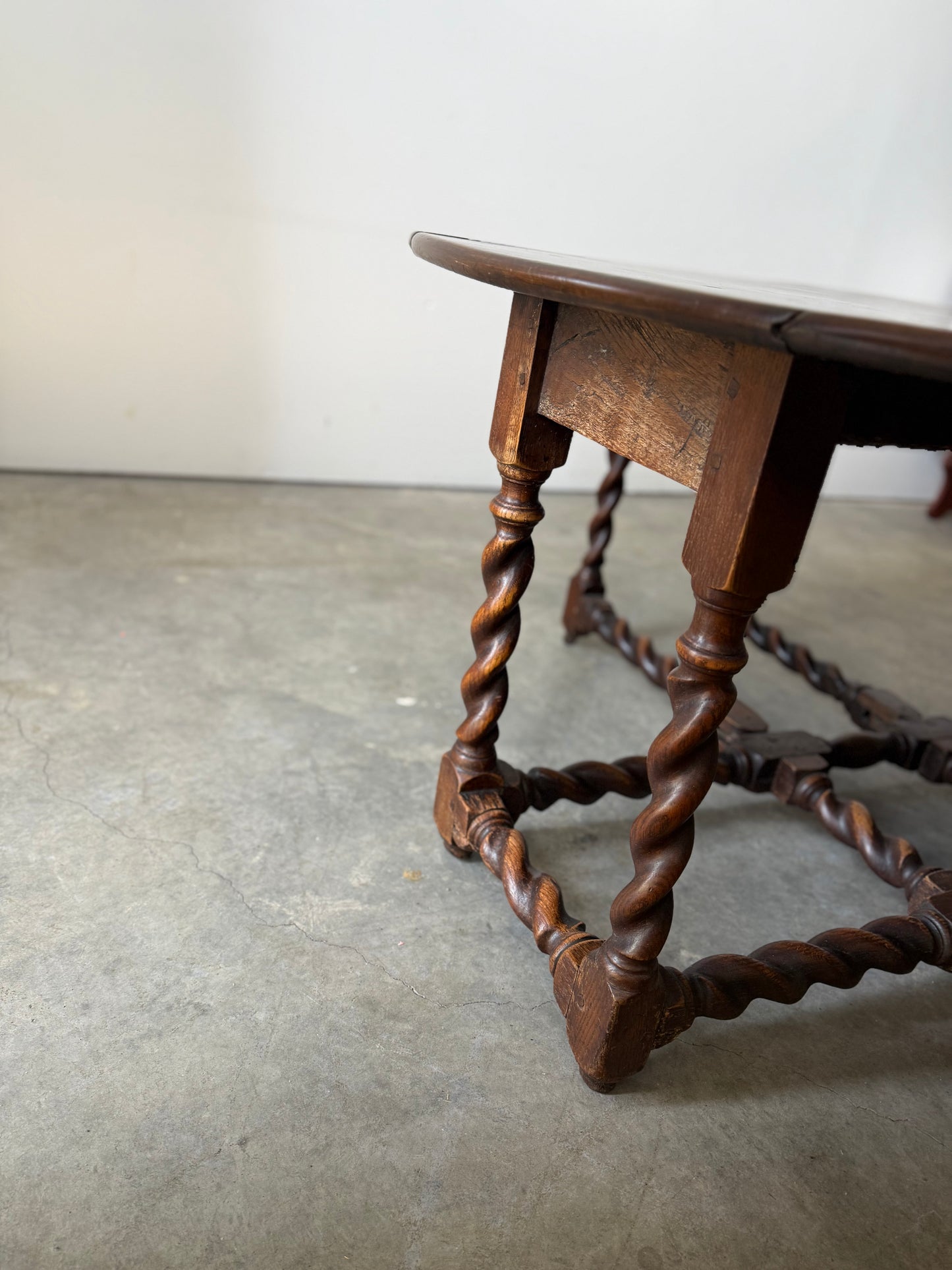 Jacobean Oak Double Swing Leg Drop Leaf Table