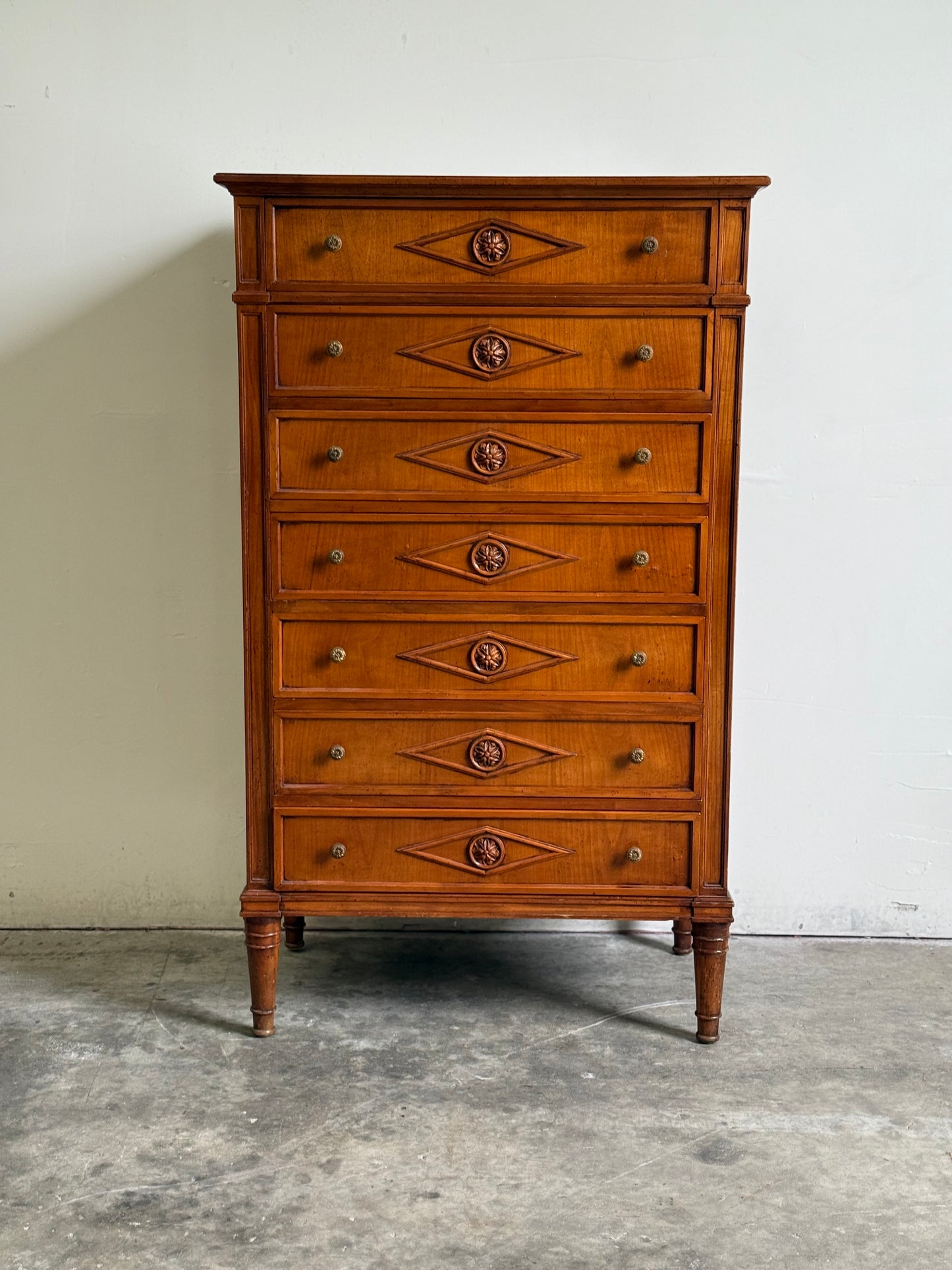Vintage French Chest of Drawers.