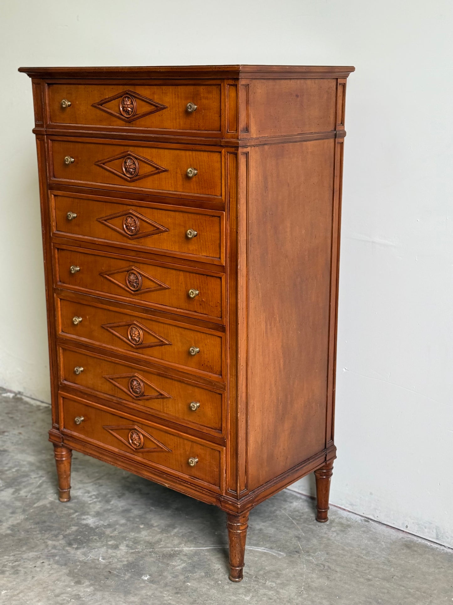 Vintage French Chest of Drawers.