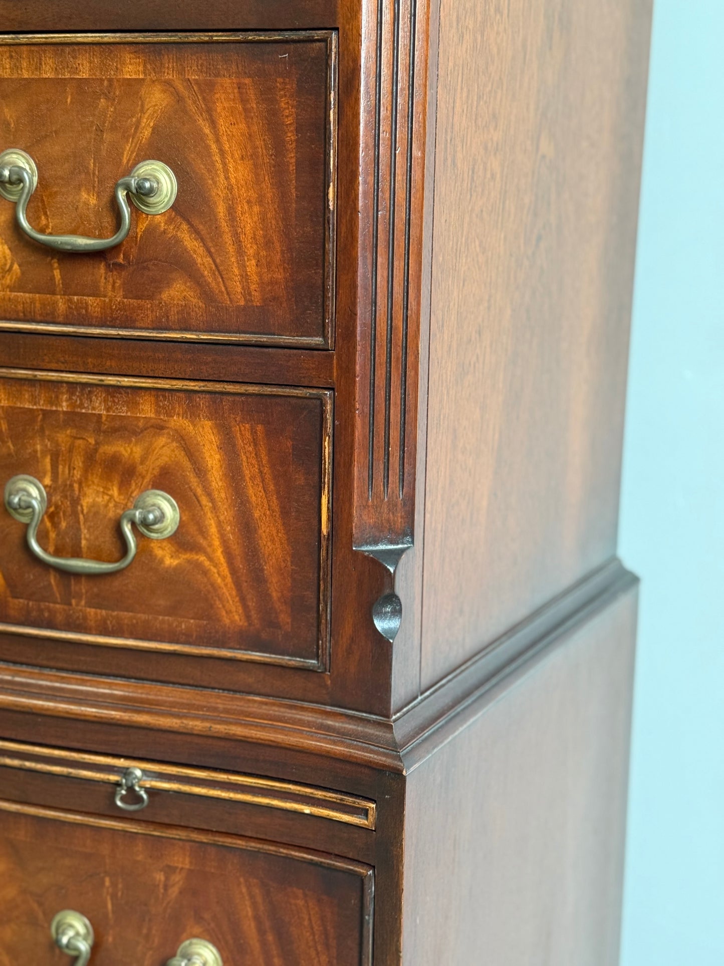 Antique Georgian Style Chest Of Drawers