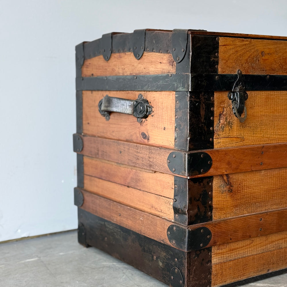 
                  
                    Beautiful Antique Dome Top Trunk
                  
                