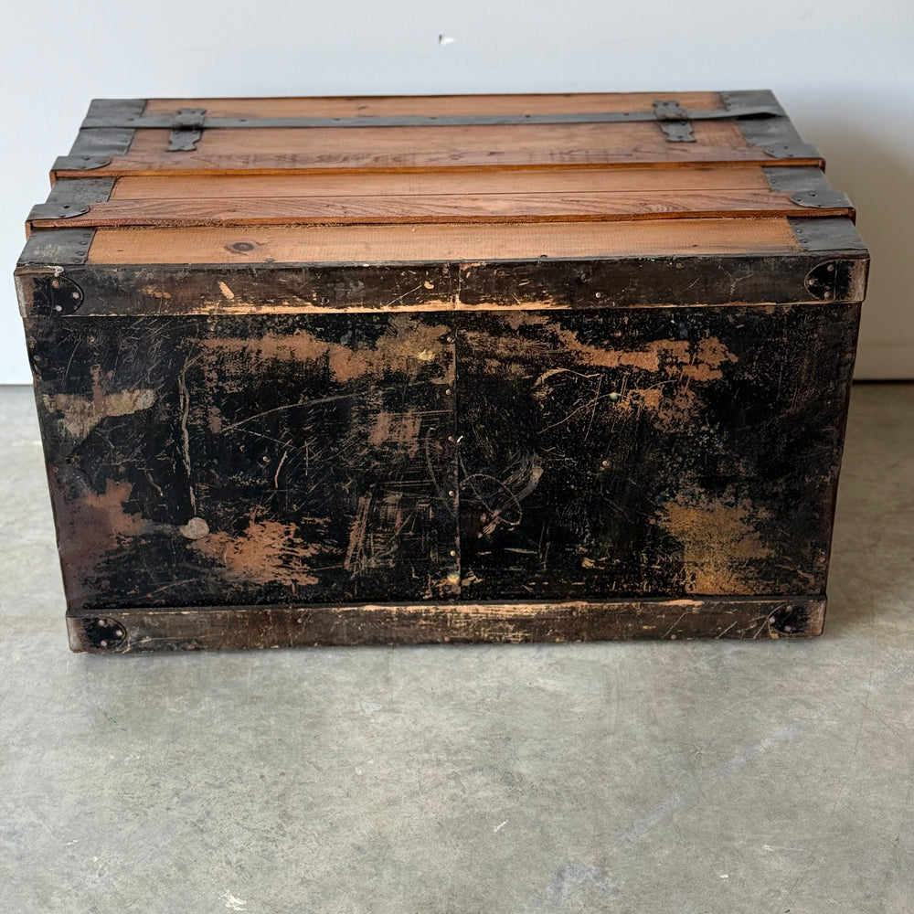 
                  
                    Beautiful Antique Dome Top Trunk
                  
                