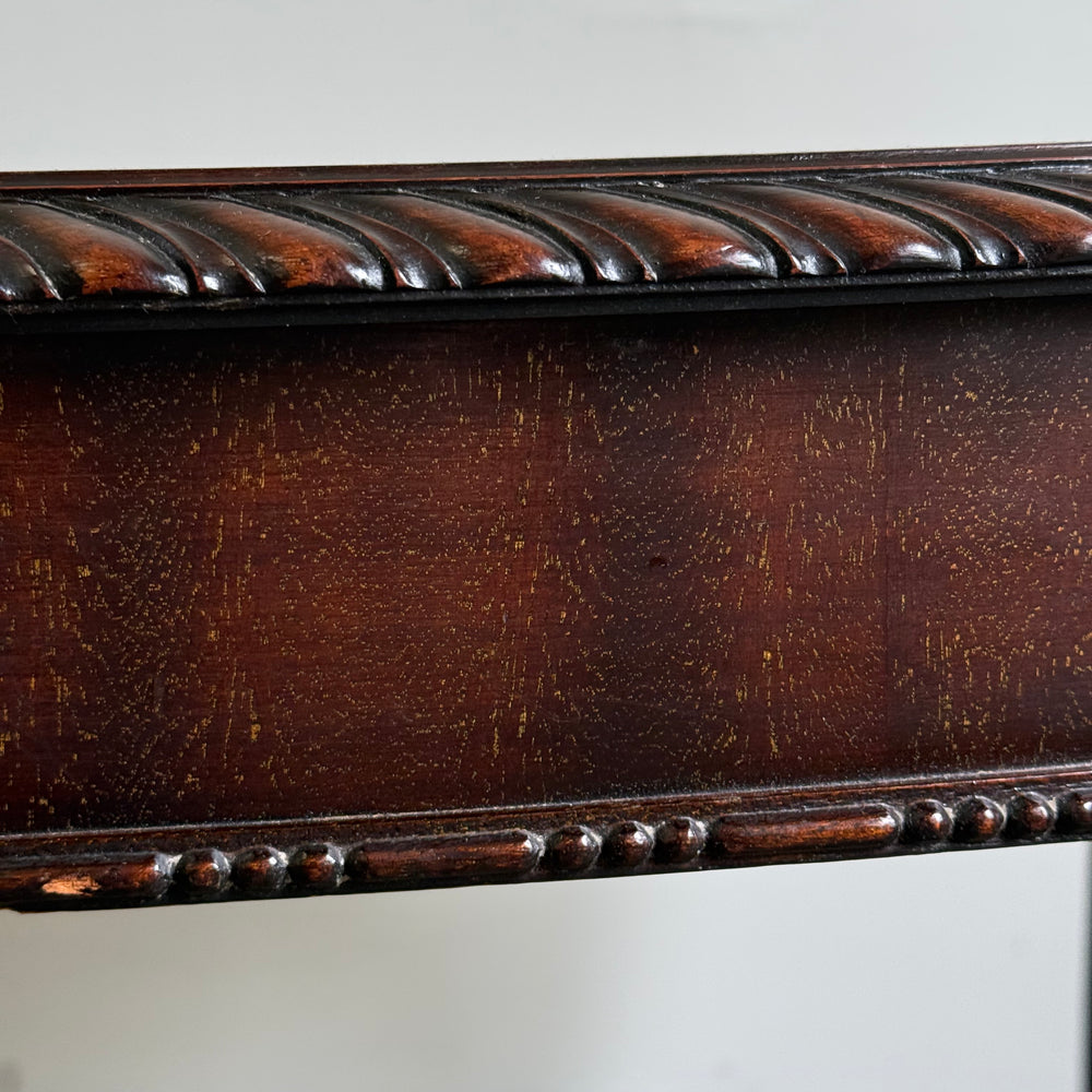 
                  
                    Antique Mahogany Oval Center Table
                  
                