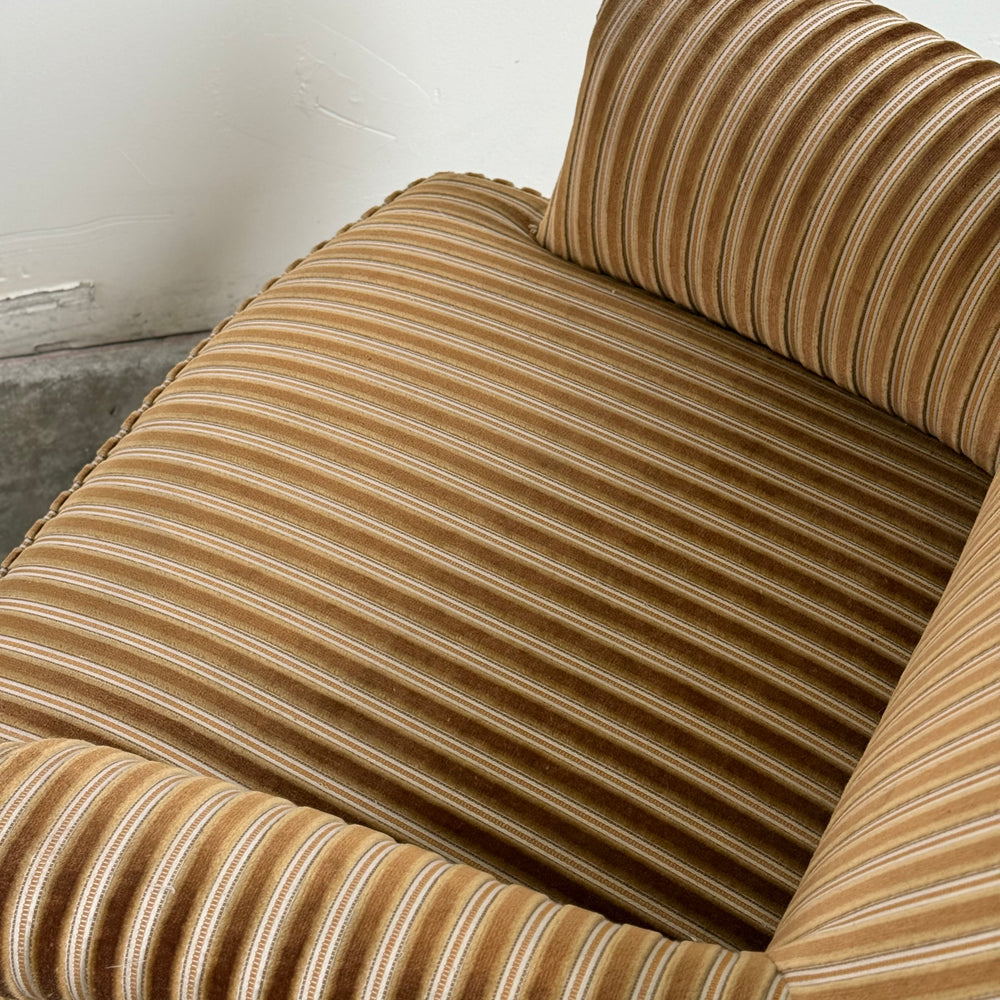 
                  
                    Vintage French Lounge Chair
                  
                