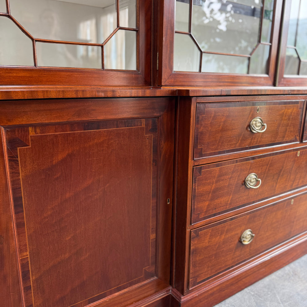 
                  
                    Antique English Mahogany Breakfront Bookcase. 19th C.
                  
                