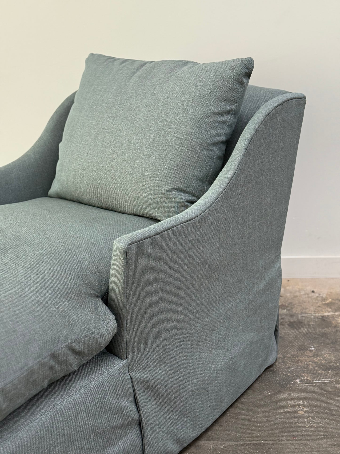 Pippa Chaise in Ocean